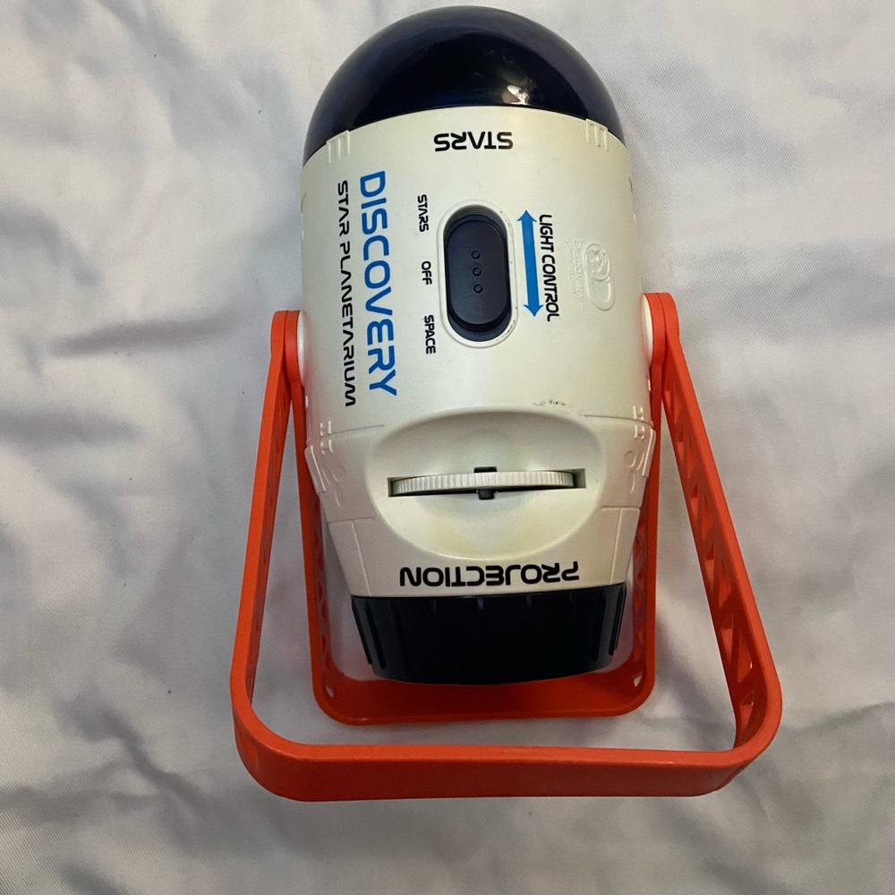 Discovery Planetarium Projector